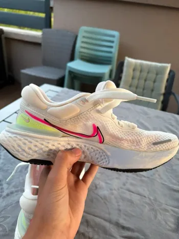 Używany Nike ZoomX Invincible Run bike — zdjęcie 10 z 12