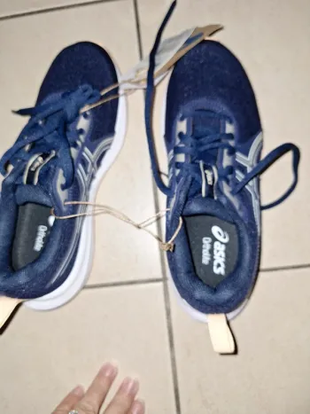 Asics Ampliform bike d'occasion — image 6 sur 6
