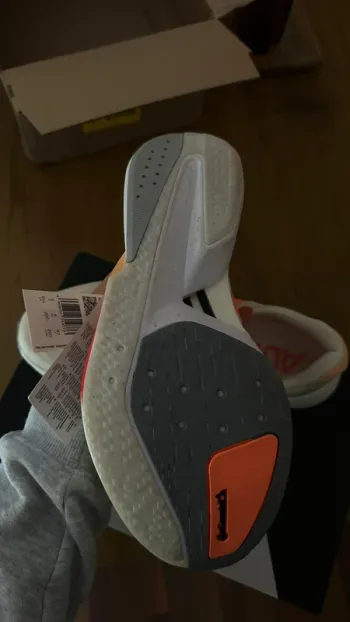 Używany Adidas Adizero Boston 13 bike — zdjęcie 4 z 4
