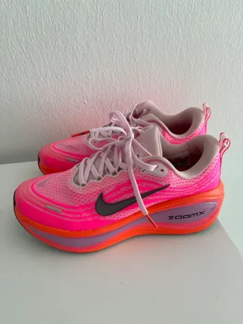 Brugt Nike Vomero Plus Running Shoes