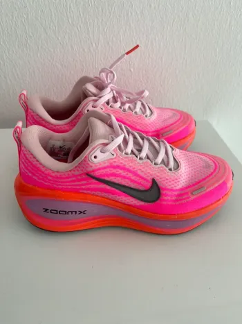 Używany Nike Vomero Plus bike — zdjęcie 2 z 6