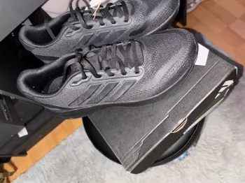 Adidas Sportschuhe Running Shoes usato