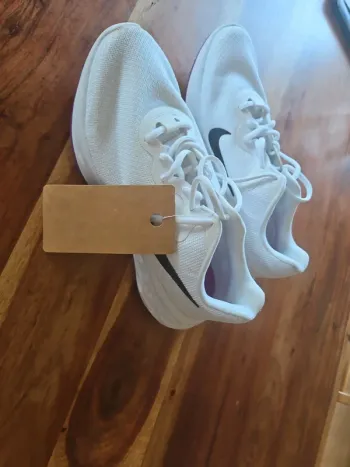 Nike Sneaker bike usato — immagine 2 di 4
