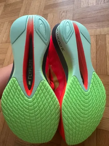 Nike Vaporfly Zoom bike usato — immagine 2 di 5