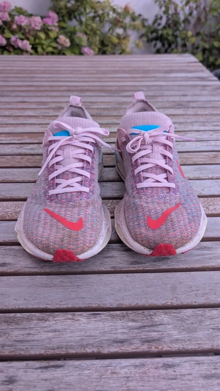 Nike Invincible Run 3 bike usato — immagine 2 di 5