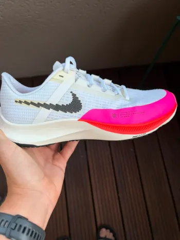 Used Nike Air Zoom Rival Fly 3 bike — image 14 of 18