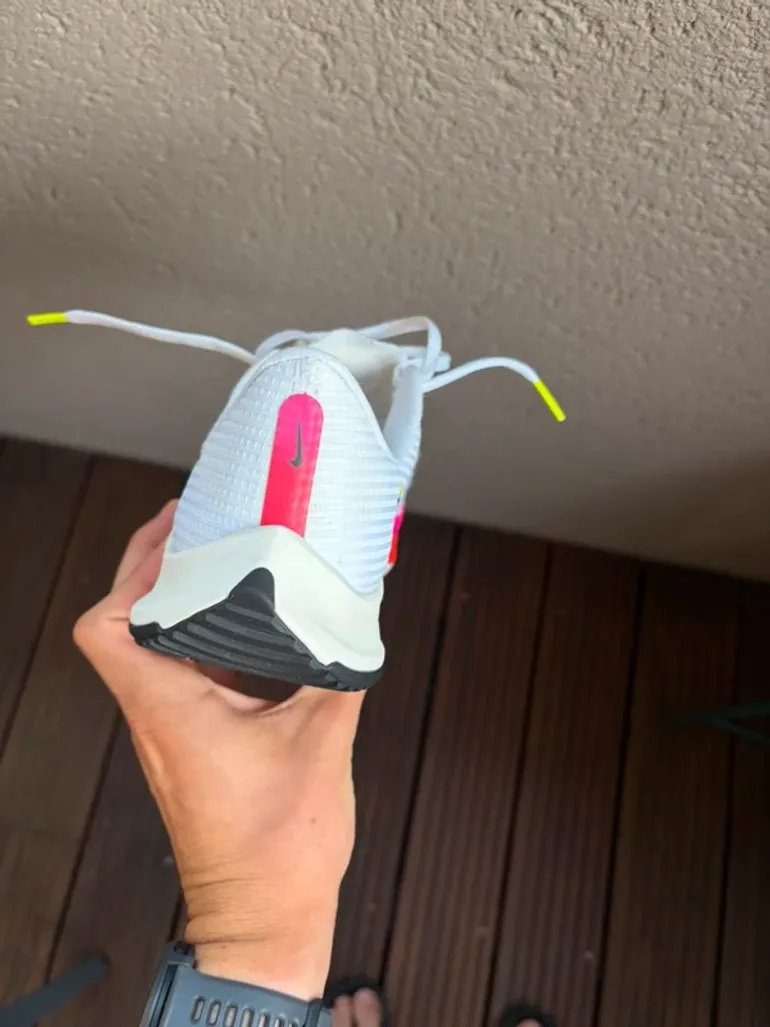 Used Nike Air Zoom Rival Fly 3 bike — image 13 of 18
