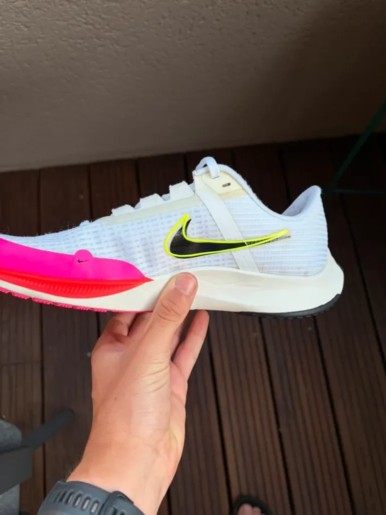 Used Nike Air Zoom Rival Fly 3 bike — image 17 of 18