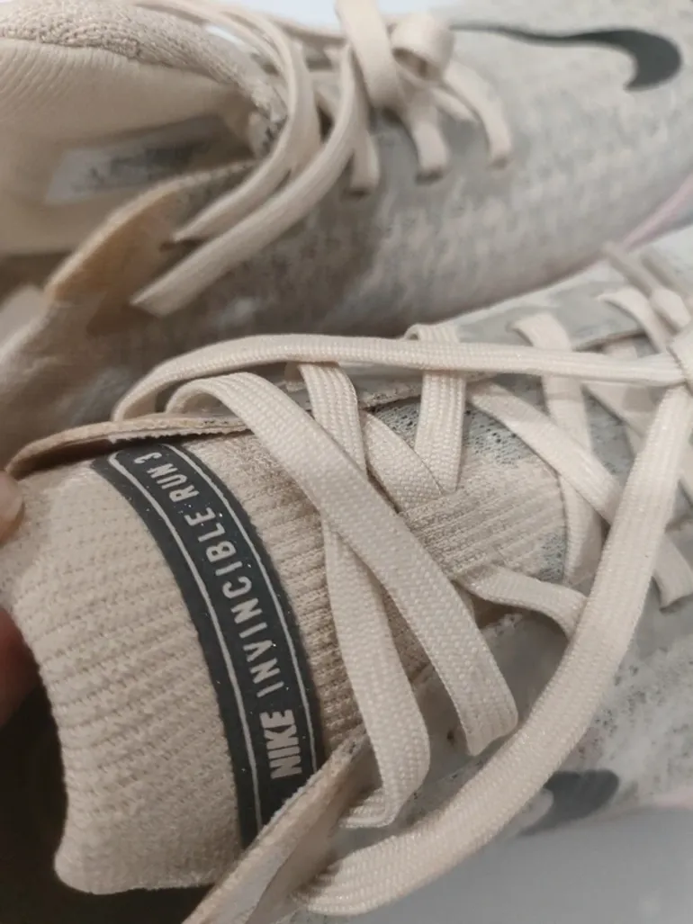 Used Nike ZoomX Invincible Run 3 bike — image 2 of 11