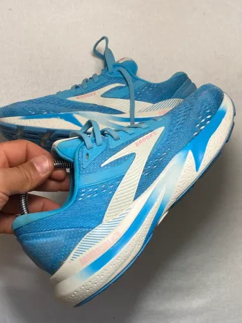 Used Brooks Running Shoes bike — image 2 of 45