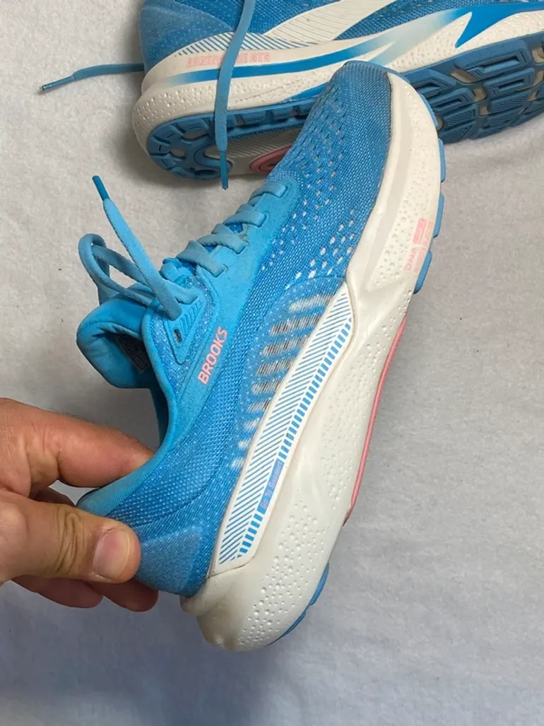 Used Brooks Running Shoes bike — image 12 of 45