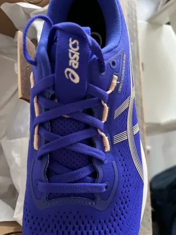 Used Asics Gel Cumulus 28 bike — image 3 of 3