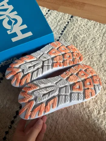 Used Hoka Kawana bike — image 6 of 9