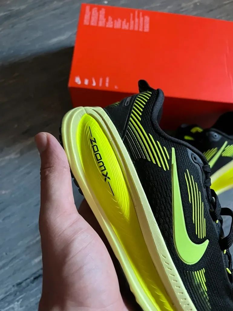 Used Nike Vomero 18 bike — image 3 of 8