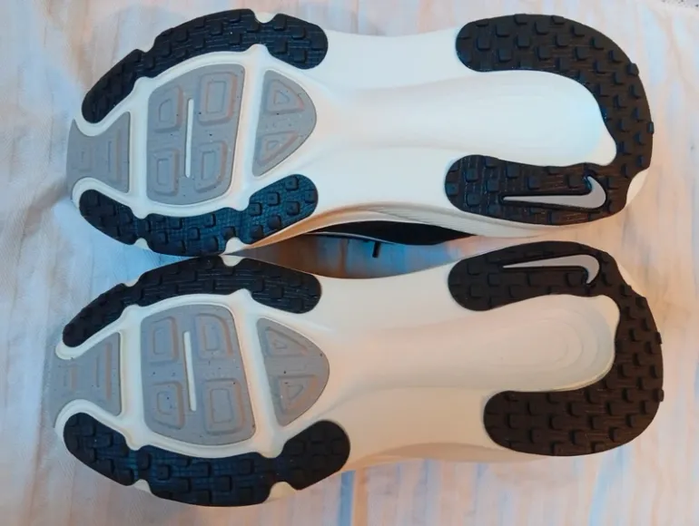 Nike Vomero 18 bike de segunda mano — imagen 6 de 8
