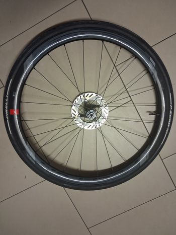 Brugt Fulcrum Wind 40 Carbon 2022 bike — billede 2 af 5