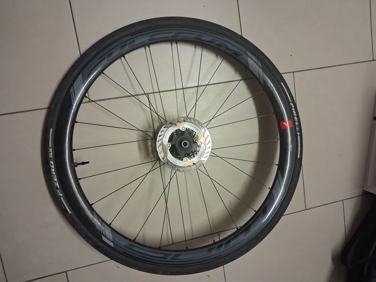 Brugt Fulcrum Wind 40 Carbon 2022 bike — billede 4 af 5