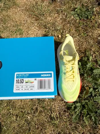 Used Hoka Skyflow bike — image 6 of 7