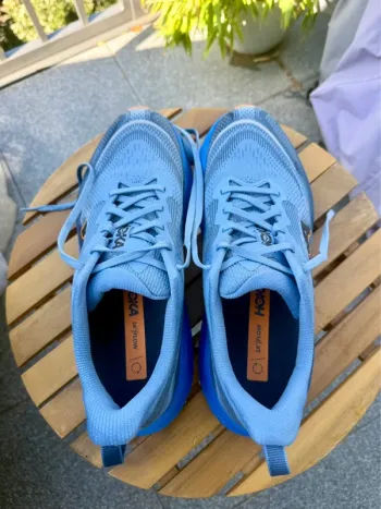 Used Hoka Skyflow bike — image 2 of 5