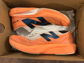 Used New Balance Rebel v4 bike — image 2 of 4