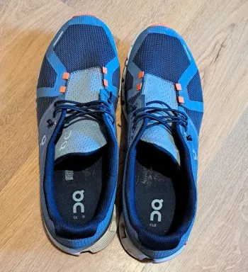Gebrauchtes On Running On sneakers bike — Bild 3 von 4