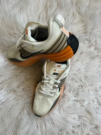 Gebrauchtes Nike Lunar Roaddm Running Shoes