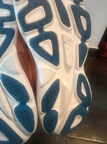Used Hoka Bondi 8 bike — image 9 of 13