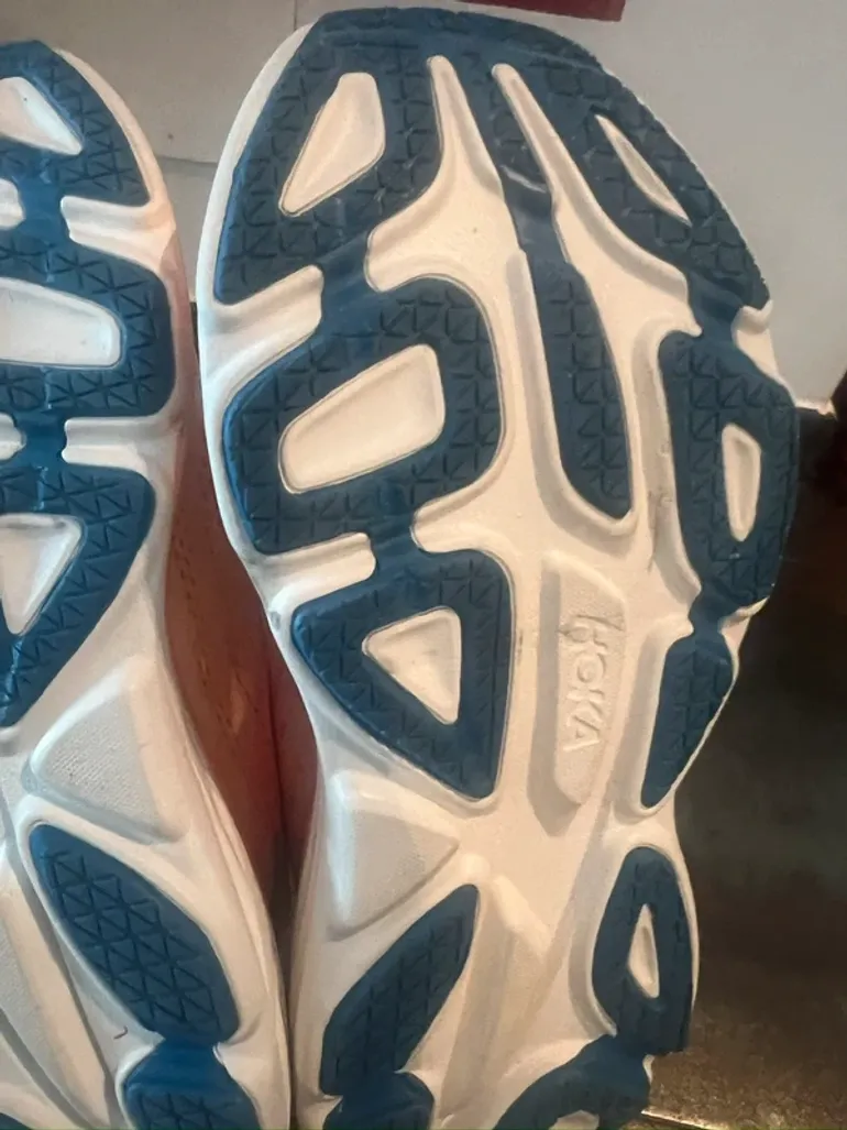 Used Hoka Bondi 8 bike — image 8 of 13