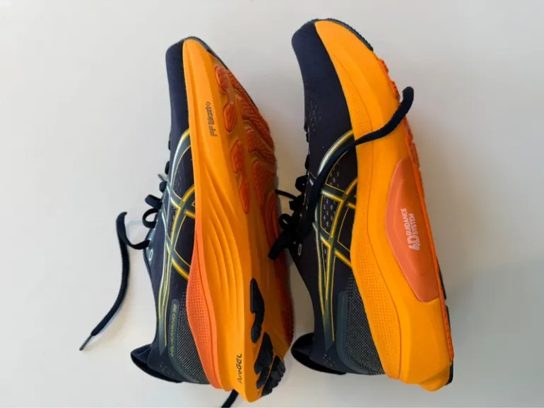 Used Asics Gel Kayano 32 bike — image 6 of 8