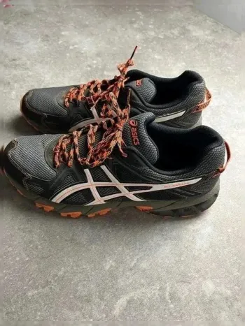 Orange Gel Kanaku Running Shoes usato