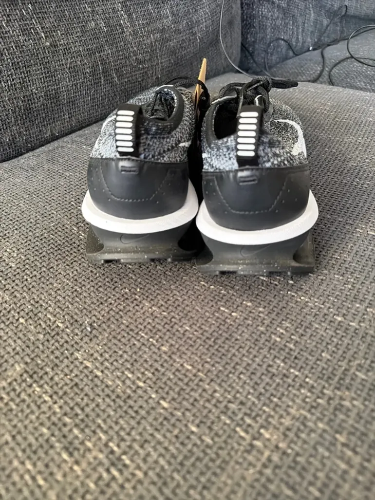 Used Nike Flyknit Racer bike — image 3 of 7