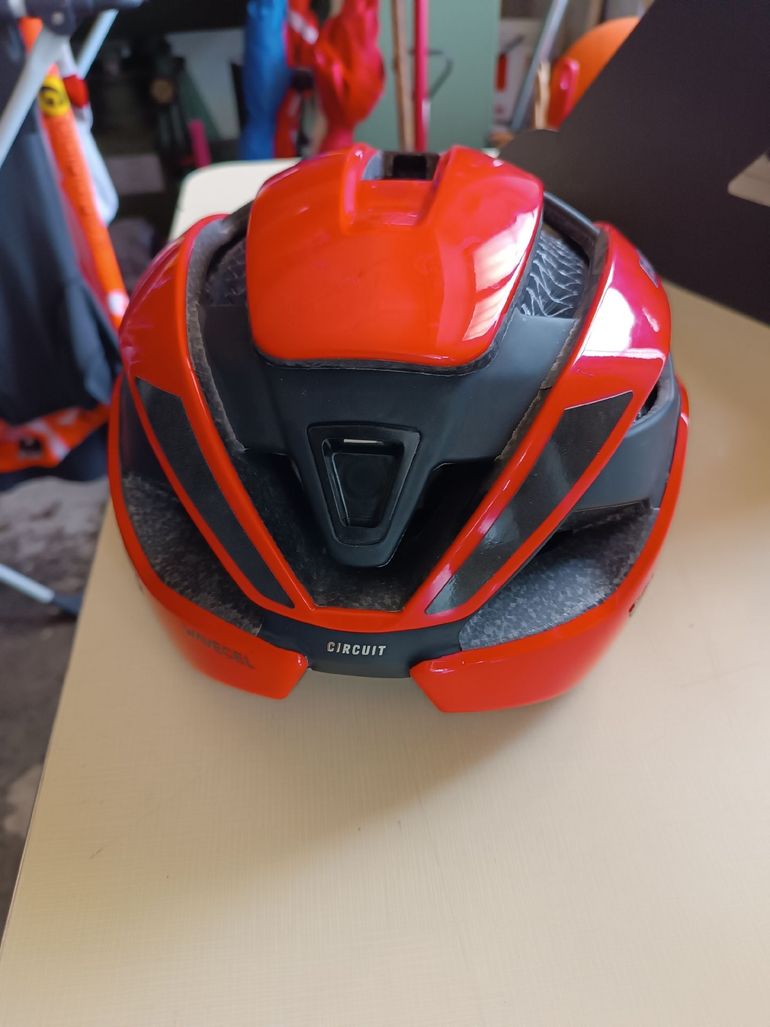 Brugt Bontrager Casco Ciclismo 2025 bike — billede 3 af 4
