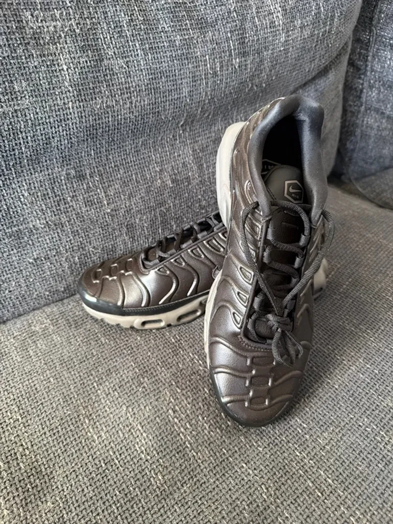 Used Premium Air Max Plus bike — image 8 of 12