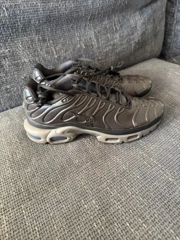 Used Premium Air Max Plus bike — image 4 of 12