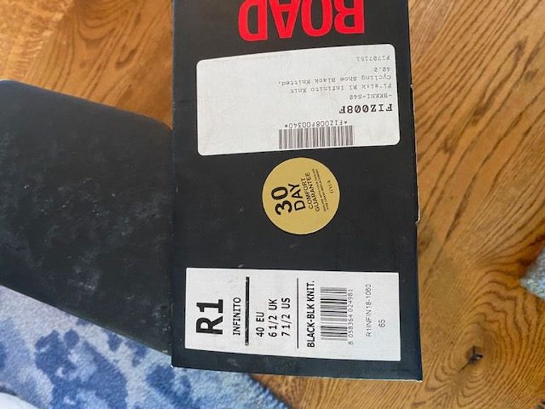 Used Fizik R1 Infinito Road Cycling Shoes bike — image 2 of 5