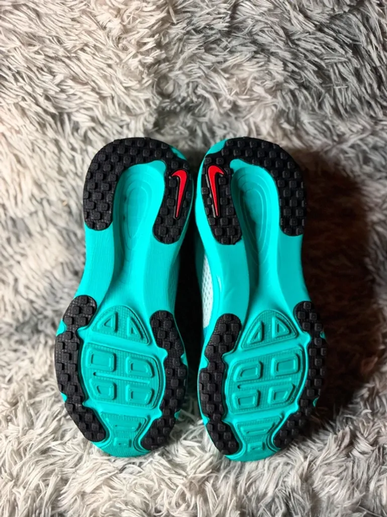 Used Nike Zoom Vomero 18 bike — image 11 of 12