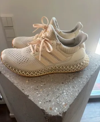 Used Adidas Ultra 4D Running Shoes