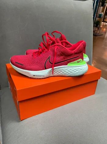 Nike ZoomX Invincible Run 2 Running Shoes usato