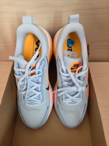 Used Nike Vomero 18 bike — image 8 of 13