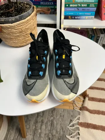 Used Nike Zoom Fly 3 bike — image 2 of 7