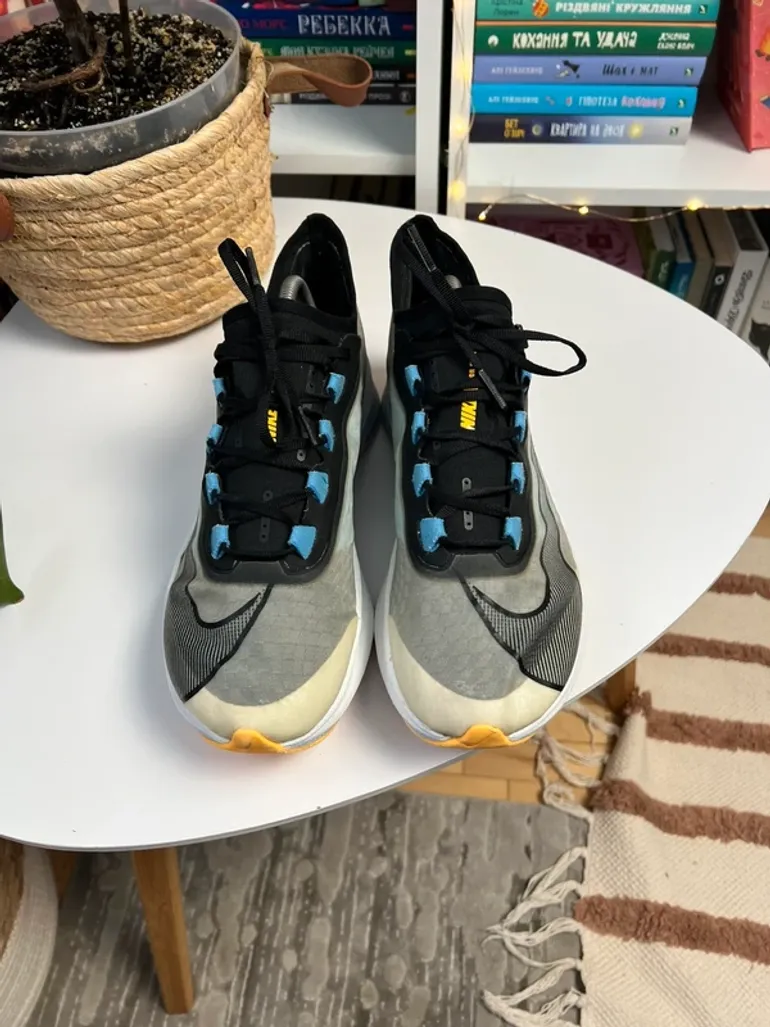 Used Nike Zoom Fly 3 bike — image 2 of 7