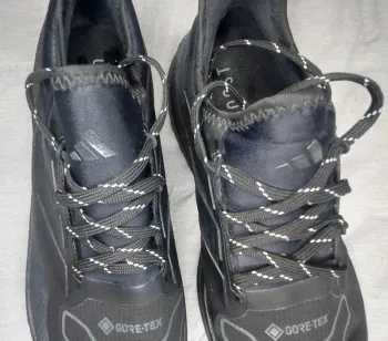 Used Premium Ultraboost 5x Goretex bike — image 6 of 6