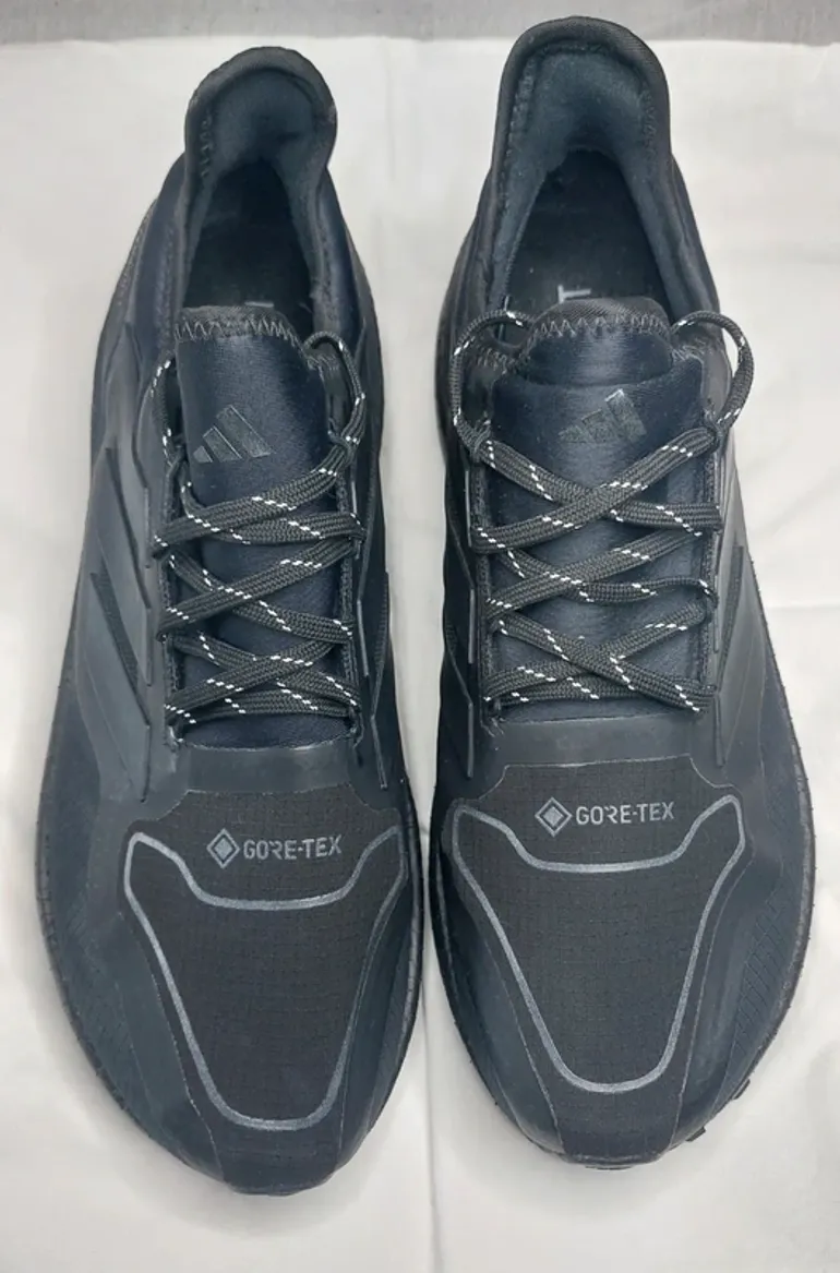 Used Premium Ultraboost 5x Goretex bike — image 2 of 6