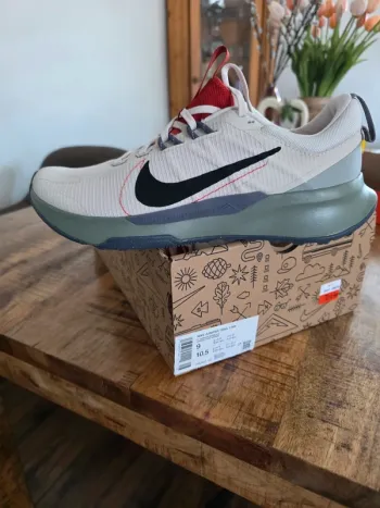 Käytetty Nike Trail Running Shoes