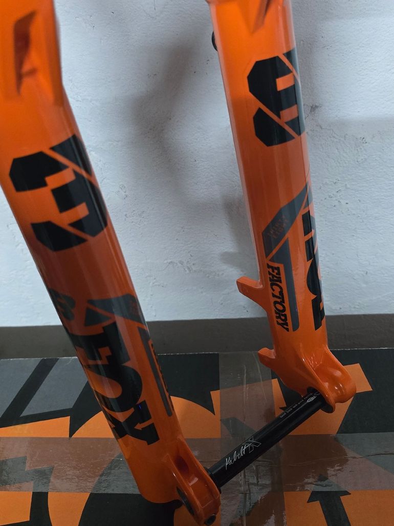 Brugt Fox 38 Factory 2025 bike — billede 3 af 8
