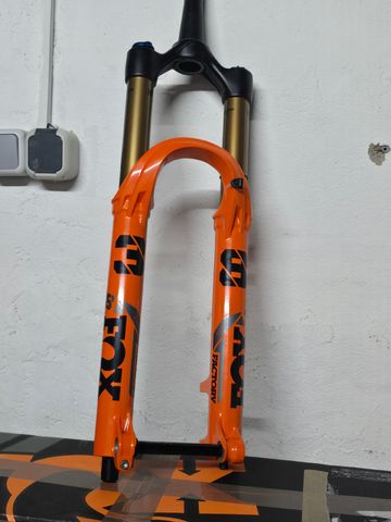 Używany Fox 38 Factory 2025 bike — zdjęcie 8 z 8