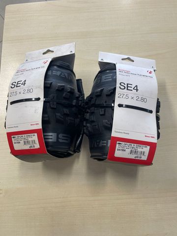 Used Bontrager SE4 Tyres & Tubes