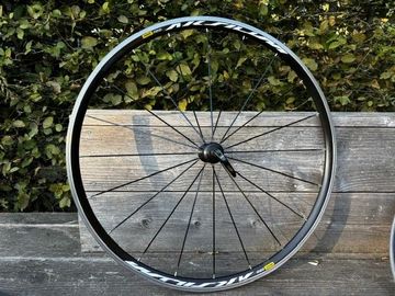 Käytetty Mavic Aksium Elite UST Disc 2019 Wheels