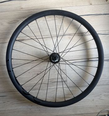 Używany OQUO RC30TEAM Wheelset 2026 bike — zdjęcie 5 z 7