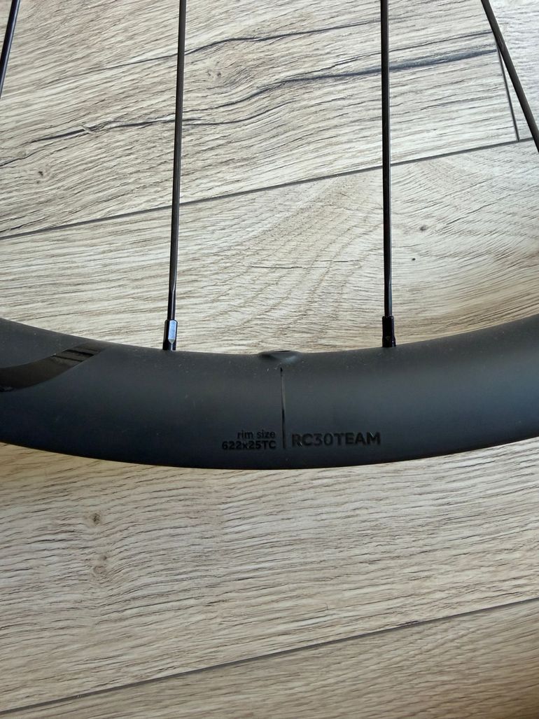Używany OQUO RC30TEAM Wheelset 2026 bike — zdjęcie 7 z 7